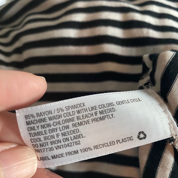 Bow Neck Tunic - Picture 6 of 6